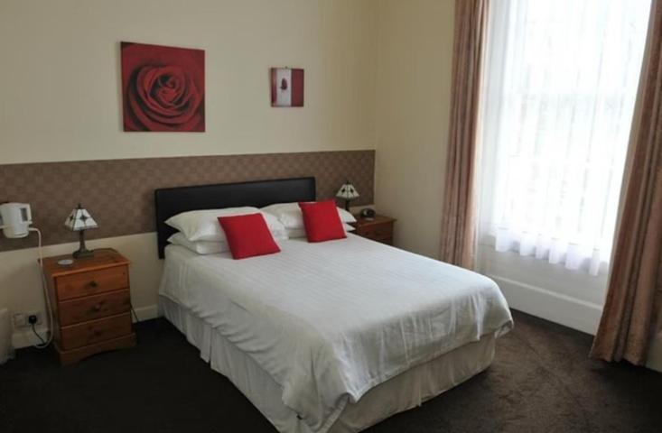 Alister Guest House Ст. Хейлир Джерси Экстерьер фото